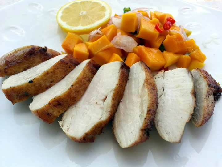 Simple Way Prepare Recipe LG PAN GRILL CHICKEN BREAST WITH MANGO SALSA that is Delicious, Appealing}