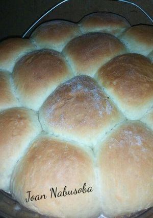 A picture of White Bread Buns.