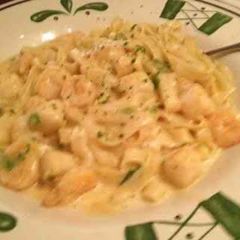 A picture of Auntie moms seafood alfredo.