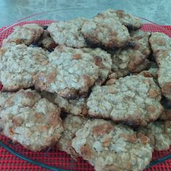 A picture of Oatmeal Butterscotch Cookies.