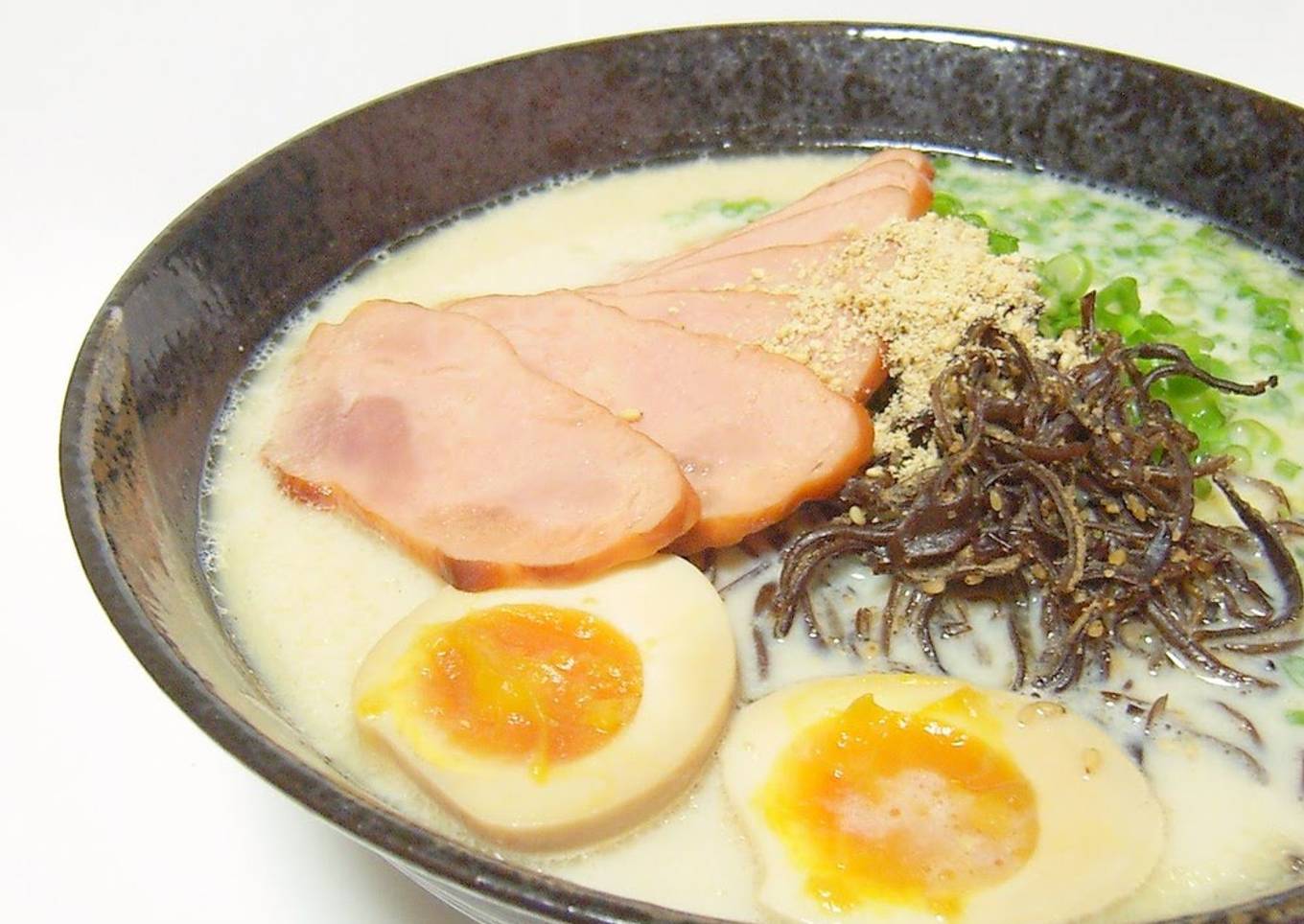 Rich & Thick Tonkotsu (Pork Bone) Style Ramen