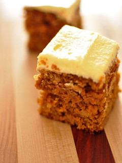 A picture of American-style Carrot Cake.