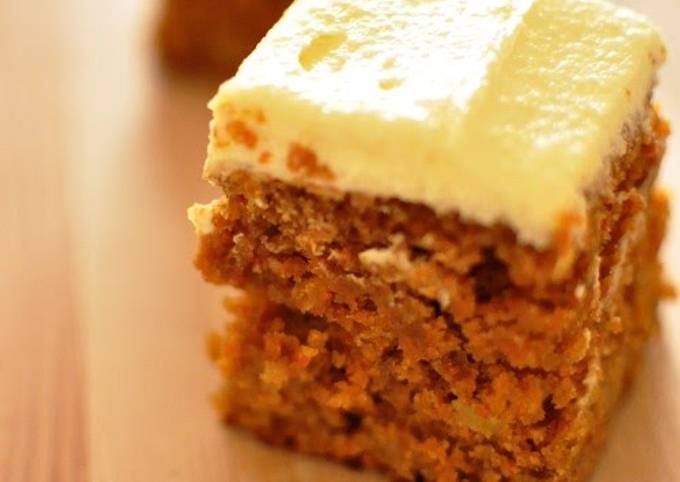 American-style Carrot Cake