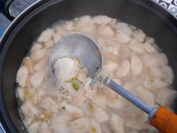 Langkah Mudah untuk Membuat Sayur sop bakso kuah bening, Enak Banget