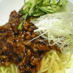 A picture of A Perfected Recipe for Zhajiangmian.