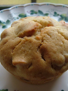 A picture of Moist Apple Muffins.
