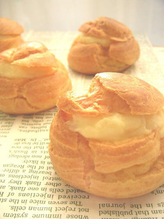 A picture of Cream Puffs with Soy Milk.
