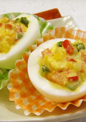 A picture of Deviled Eggs for your Bento..