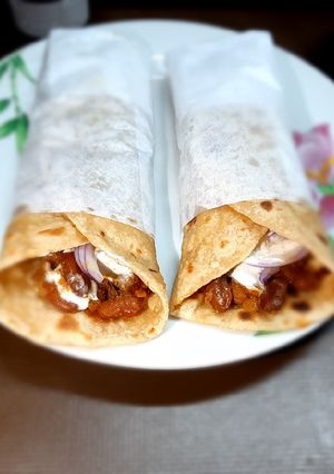 A picture of Tangy chatpata Rajma Roll.