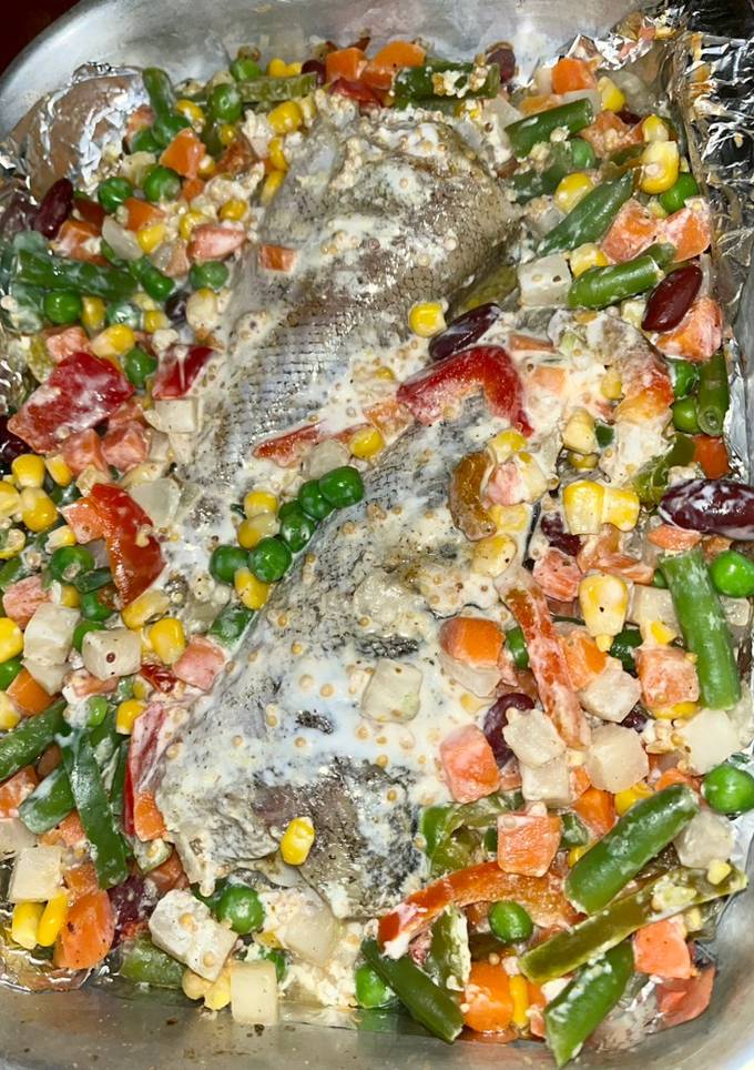 Хек з овочами запечений в духовці 🐟