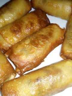 চিকেন স্প্রিং রোল রেসিপির প্রধান ছবি