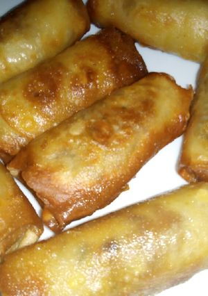 চিকেন স্প্রিং রোল রেসিপির প্রধান ছবি