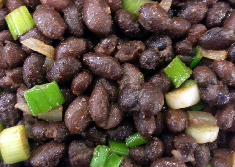 Steps to Make Favorite Smokey Black Beans