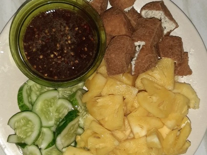 Langkah Mudah untuk Membuat Resep 17 Rujak Buah Petis ikan yang Menggugah Selera Anti Ribet, Menggugah Selera