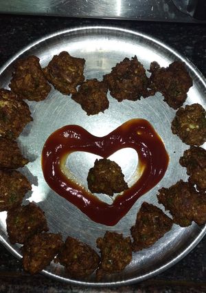 મંચુરિયન ડ્રાય (Manchurian Dry Recipe In Gujarati) રેસીપી મુખ્ય ફોટો