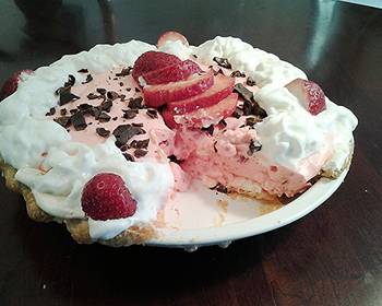 New Recipe Upside Down Strawberry Meringue Pie Delicious and Healthy