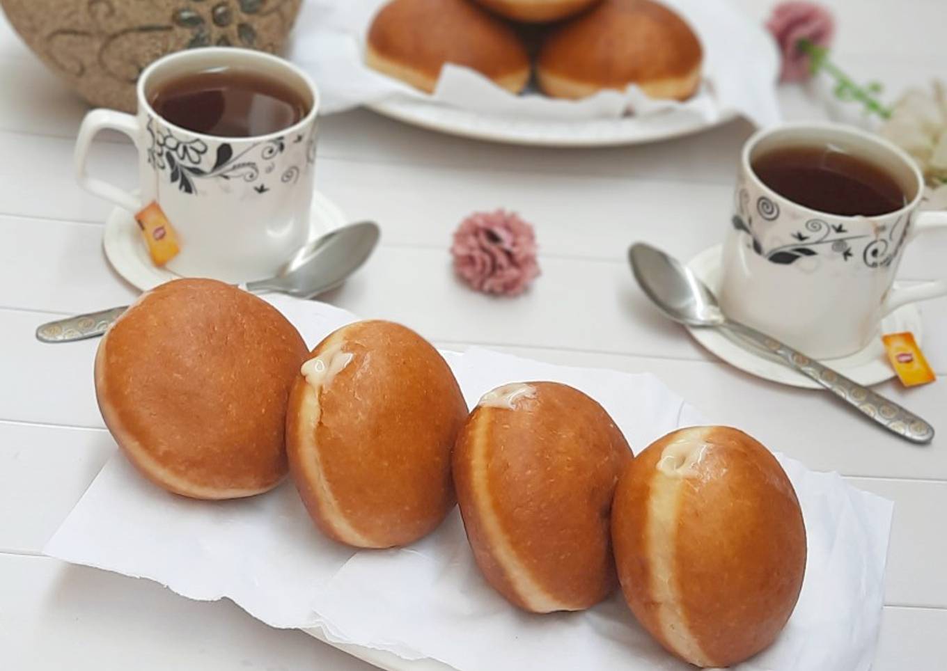 Filled doughnut