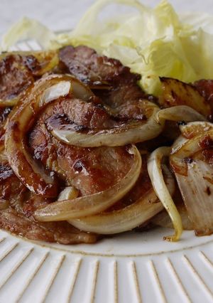 A picture of Easy Pan-Fried Ginger Pork with Simple Ingredient Ratios.