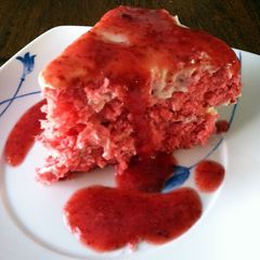 A picture of Scarlett's Death By Strawberry Cake.