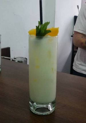 Una foto de Peach blow fix (cóctel con duraznos)