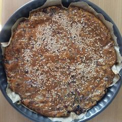A picture of Onion pie.