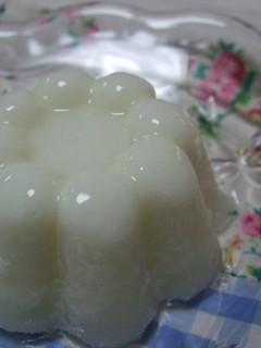 A picture of Calpico Milk Jelly.