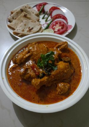 A picture of Shahi Chicken Korma.