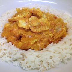 A picture of Chicken Curry and Rice.