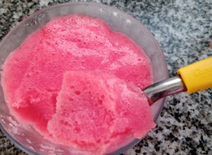 Una foto de Espuma de frutilla ultra light. Solo 25 cal por Porción