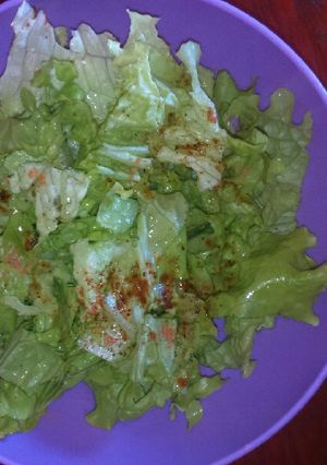 Una foto de Ensalada de lechuga especial