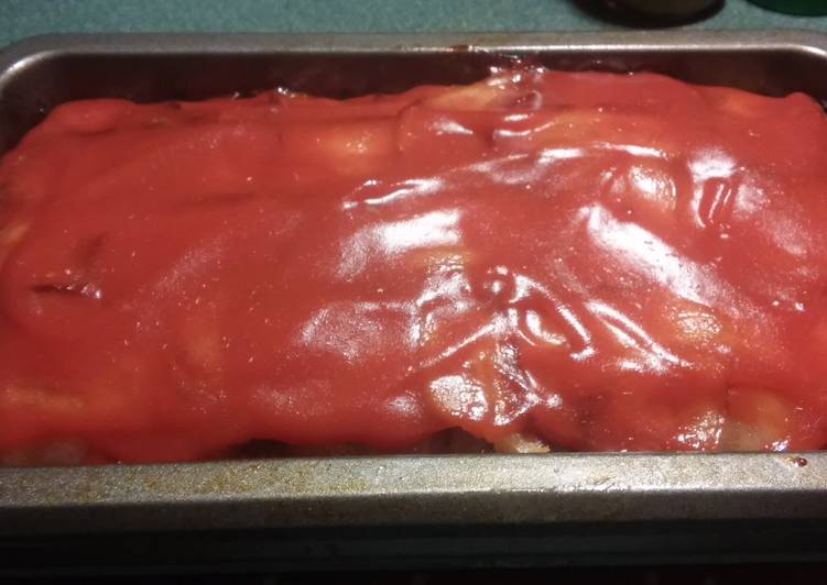 Recipe of Tasty Bacon-Wrapped Cheesy Meatloaf