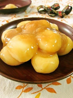 A picture of Sake Lees Mitarashi Dango.