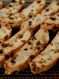 A picture of Super Crunchy Easy Biscotti.