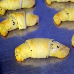 A picture of Italian cheese cresents.