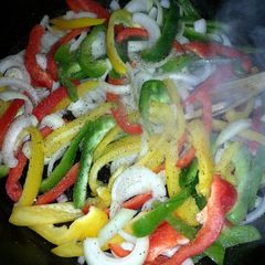 A picture of Kt's Chicken Fajitas.