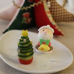 A picture of Christmas Potato Christmas Tree.
