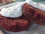 Веганські бурякові котлетки