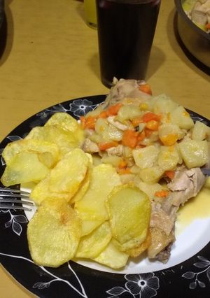 Una foto de Pollo con salsa de manzana