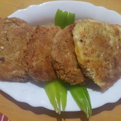 A picture of Shami kabab.