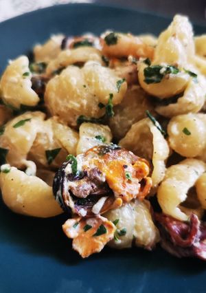 Egyszerű mediterán tészta recept fotója
