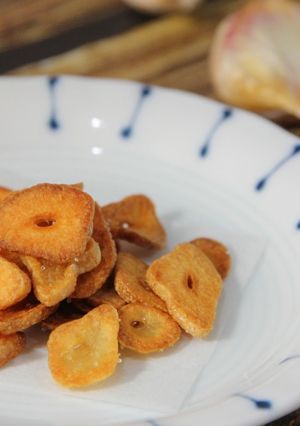 炸蒜片（含影音） 的食譜成品照片