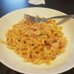 A picture of Cajun Mac and cheese.