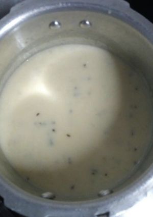 A picture of Gujarati Kadhi.
