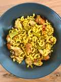 🥘 Fideuá de “pollo y chorizo” veganos 🌿