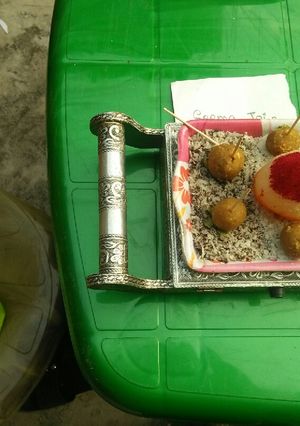 A picture of नारियल के लड्डू.