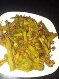 Karonde and green chilli chunki hui