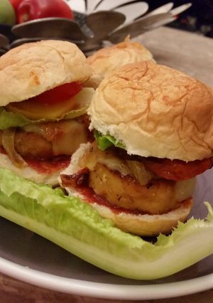 A picture of Healthy chicken burger sliders.