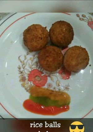 A picture of Rice and chickpeas balls.
