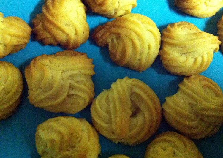 Step-by-Step Guide to Make Homemade Maple Syrup Butter Cookies