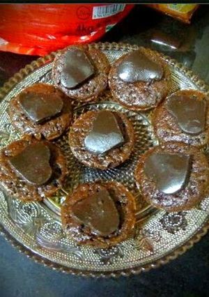 A picture of Maryams chocolate gelatin hearts.